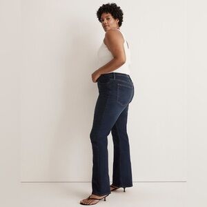 Skinny Flare Jeans in Colleton Wash - 32